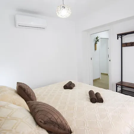 Bajo 23 Con Facil Aparcamiento